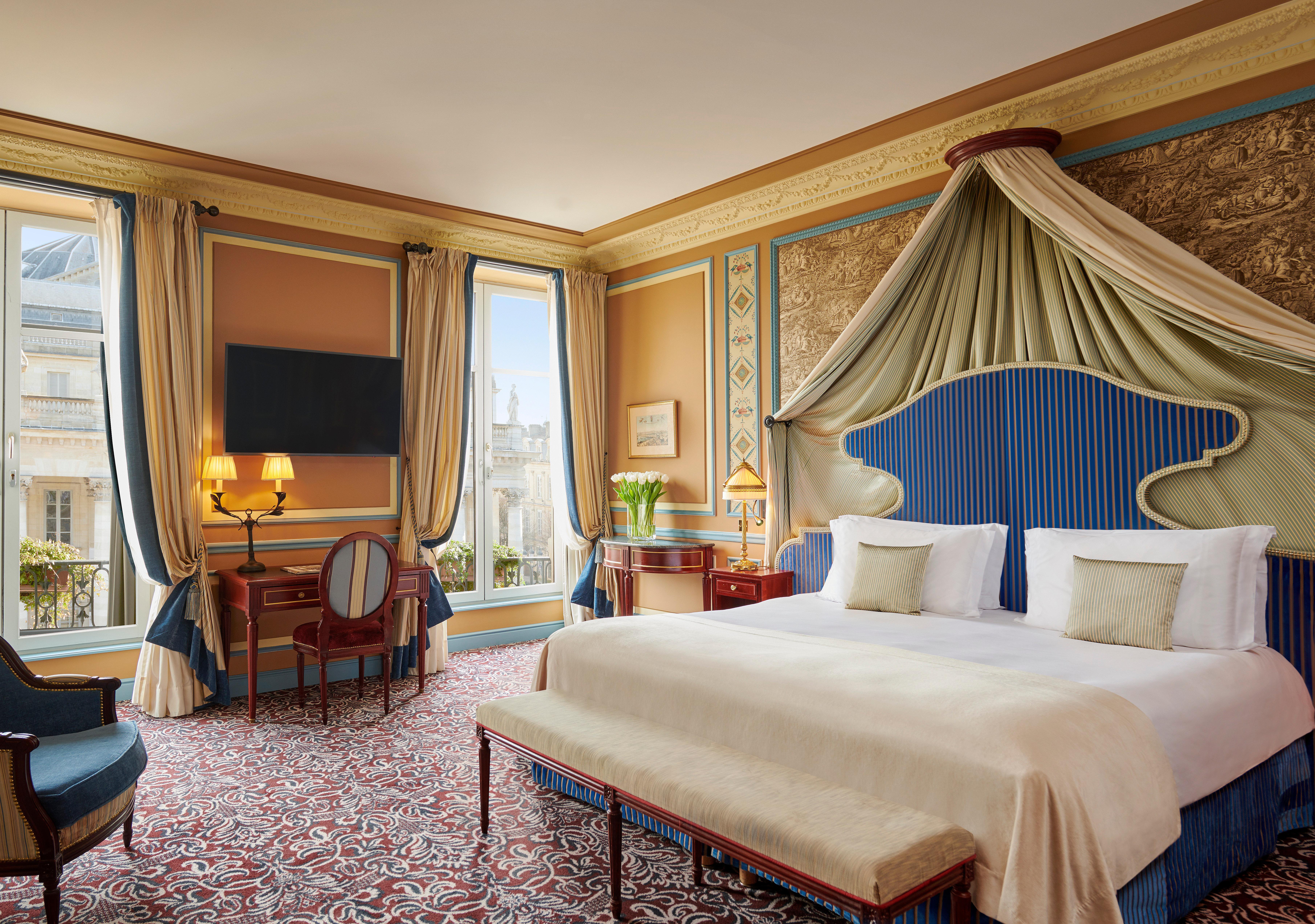 فندق InterContinental Bordeaux Le Grand المظهر الخارجي الصورة A suite at the hotel