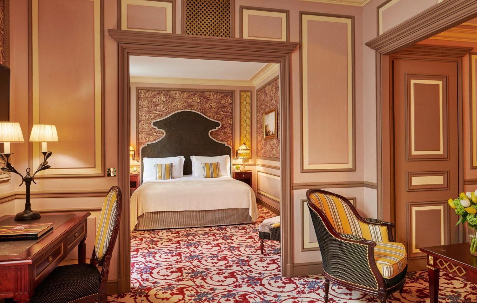 فندق InterContinental Bordeaux Le Grand المظهر الخارجي الصورة Suite at the Mandarin Oriental, Paris